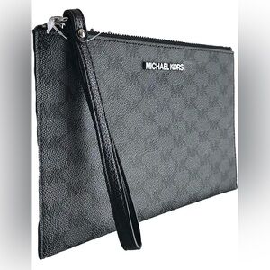 Michael Kors Large Zip Clutch Jet Set Signature Wristlet